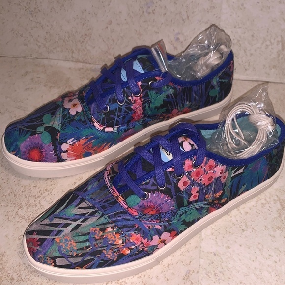 TOMS Tropical Multi Color Floral Print Lace Up Low Top Sneakers RARE size 6 - Picture 4 of 7